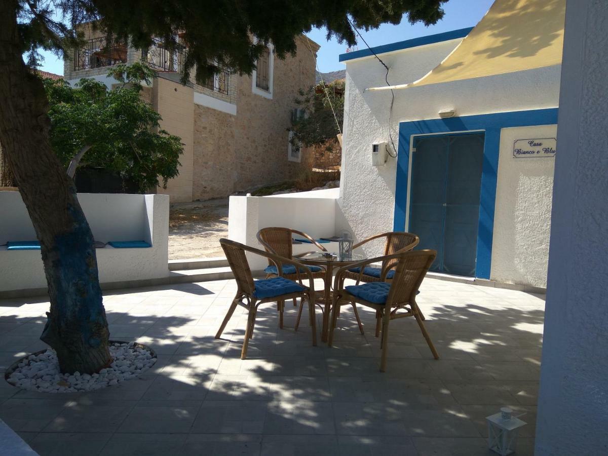 Casa Bianco E Blu Ferienhaus